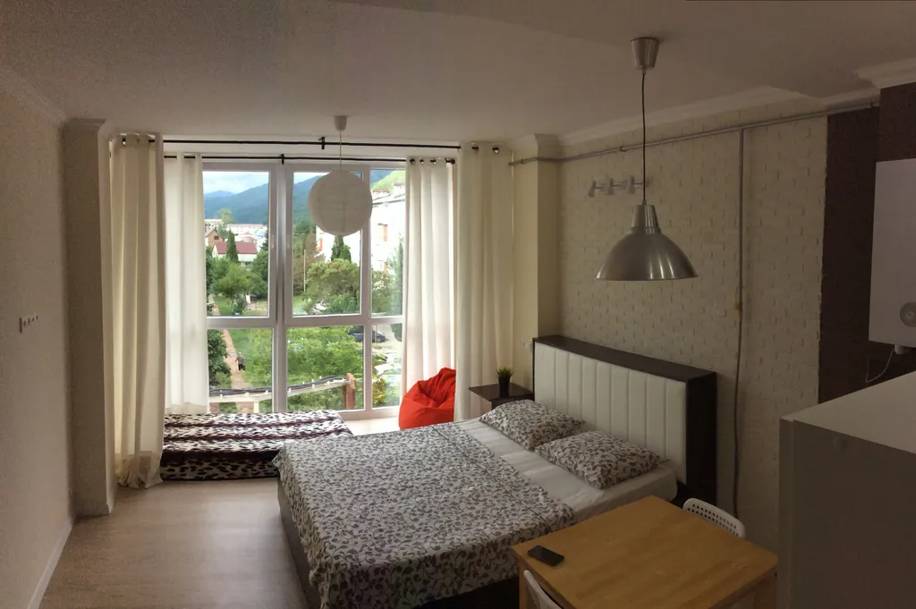 Квартира Панорамная студия с видом на горы в самом центре Небуга — аренда посуточно в Небуг