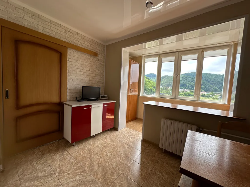 Уютная видовая квартира