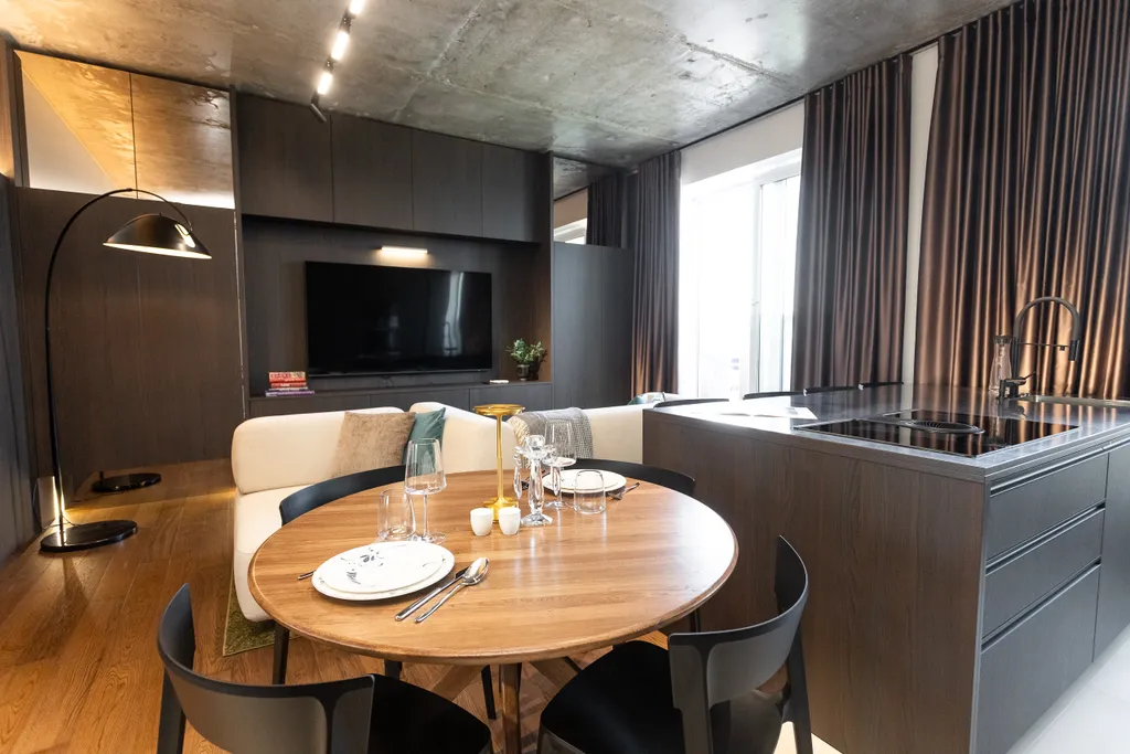 Квартира на первой береговой линии с видом на море в стиле лофт