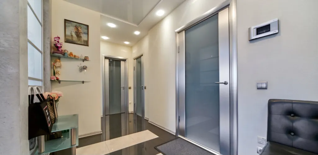 Просторная 2-х комнатная квартира недалеко от площади Победы в тихом центре