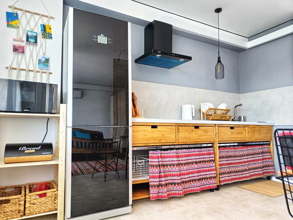 Студия с видом на горы в самом центре