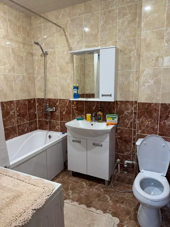 Чистая уютная 2-комнатная квартира в удобном расположении!