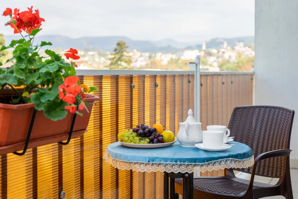 Студия с большим балконом 30кв