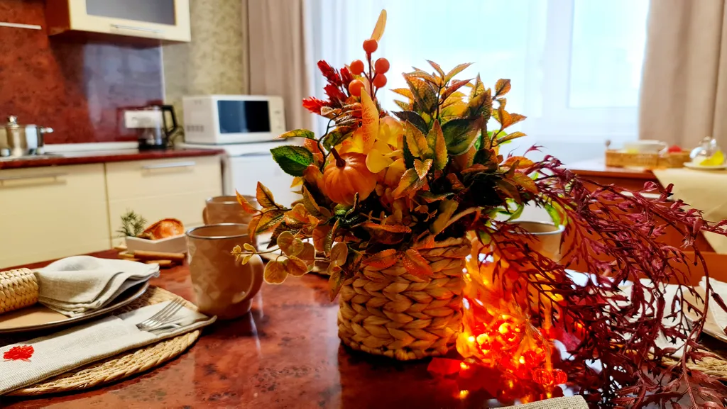 Квартира напротив увауга