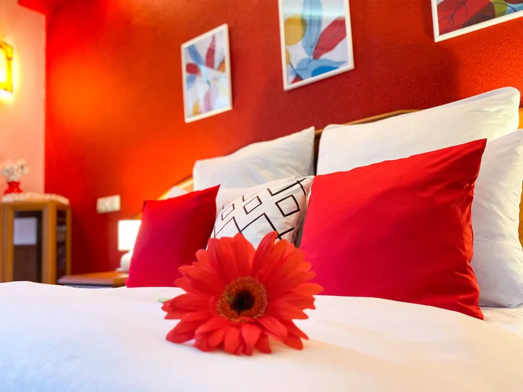 Квартира Квартира Счастье жить в центре Севастополя в яркой квартире с видом на Артбухту — Севастополь