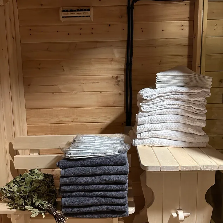 Коттедж Семейный дубльдом у пруда с баней и купелью в Новой Москве — Птичное