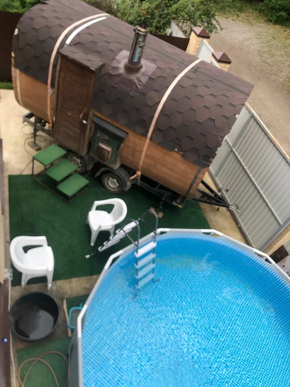 Двухэтажный дом с бассейном караоке и кальяном