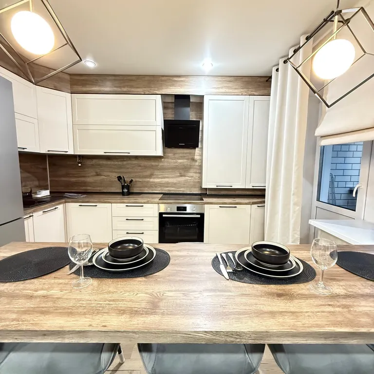 Уютнaя, солнечная квaртира в новoм домe, рядом с ФОК