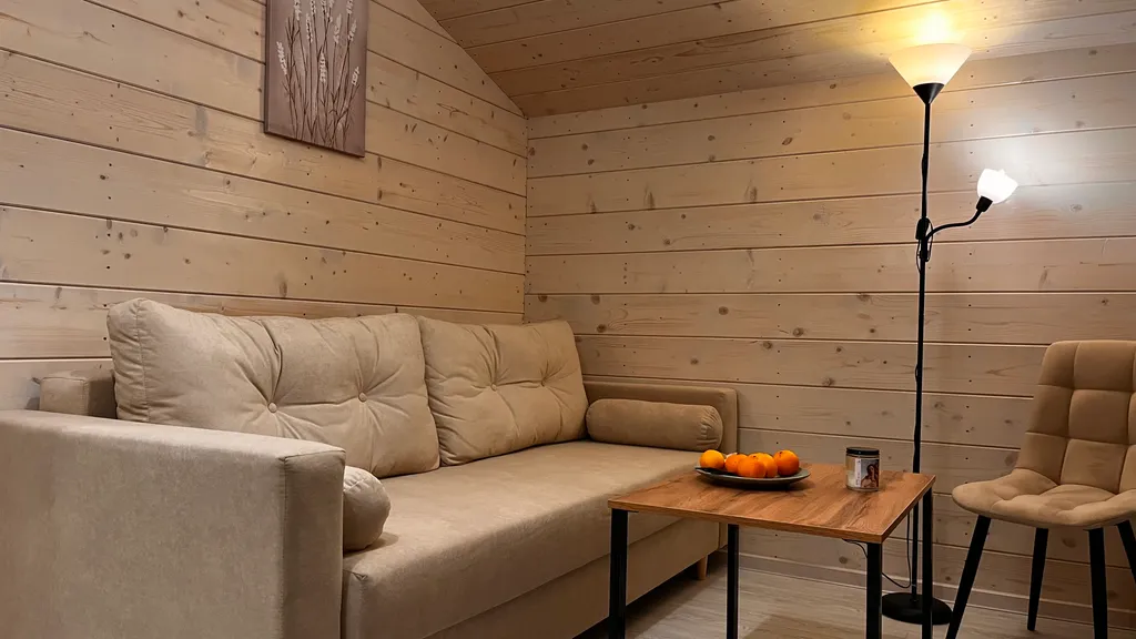 Дом среди леса в 15 минутах езды от города