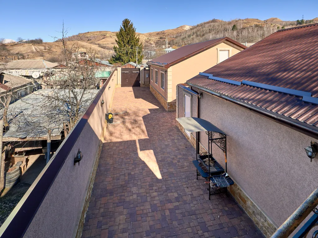 4-комнатный Дом