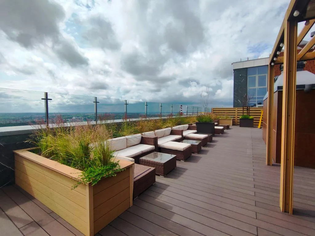 Квартира с красивой террасой на крыше дома в Белгороде