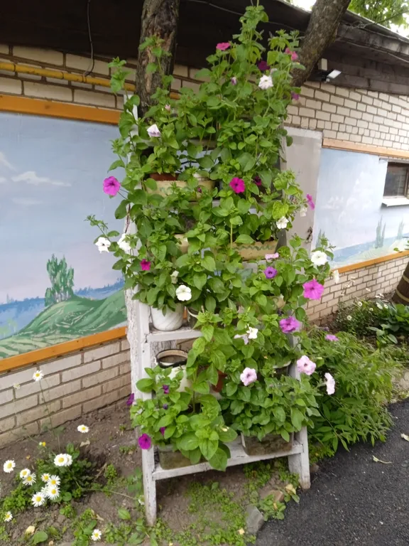 Домик с русской баней на берегу реки