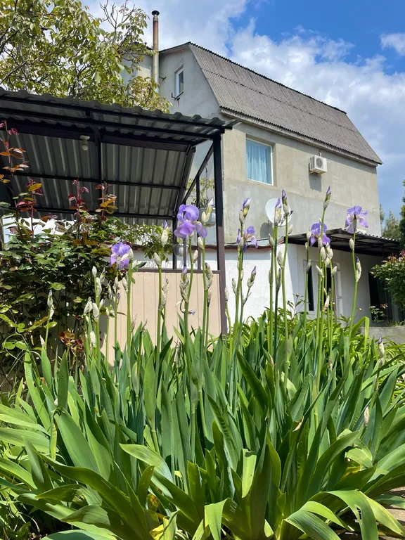 Просторный 4-х местный номер с двумя спальнями на 1-й линии