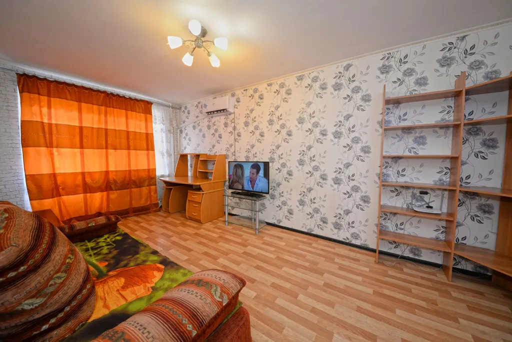 Апартаменты рядом с автомагистралью