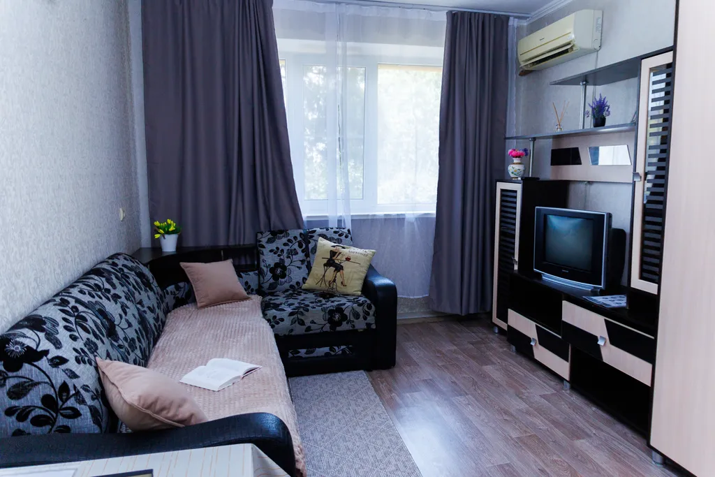 Двухкомнатная рядом с заботой о здоровье