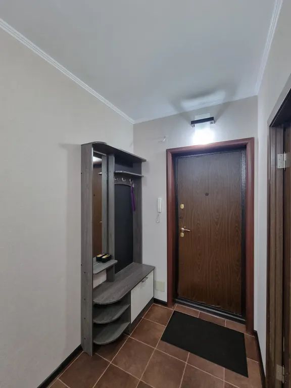 Квартира с новым ремонтом на Высоцкого 42