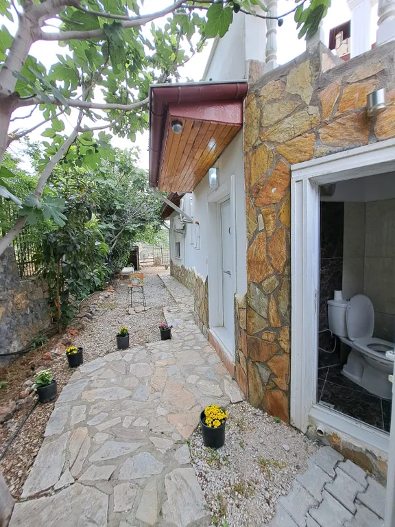 Частная вилла с собственным бассейном