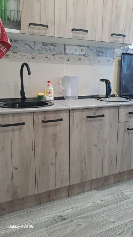 Хорошая, благоустроенная двухкомнатная квартира в центре