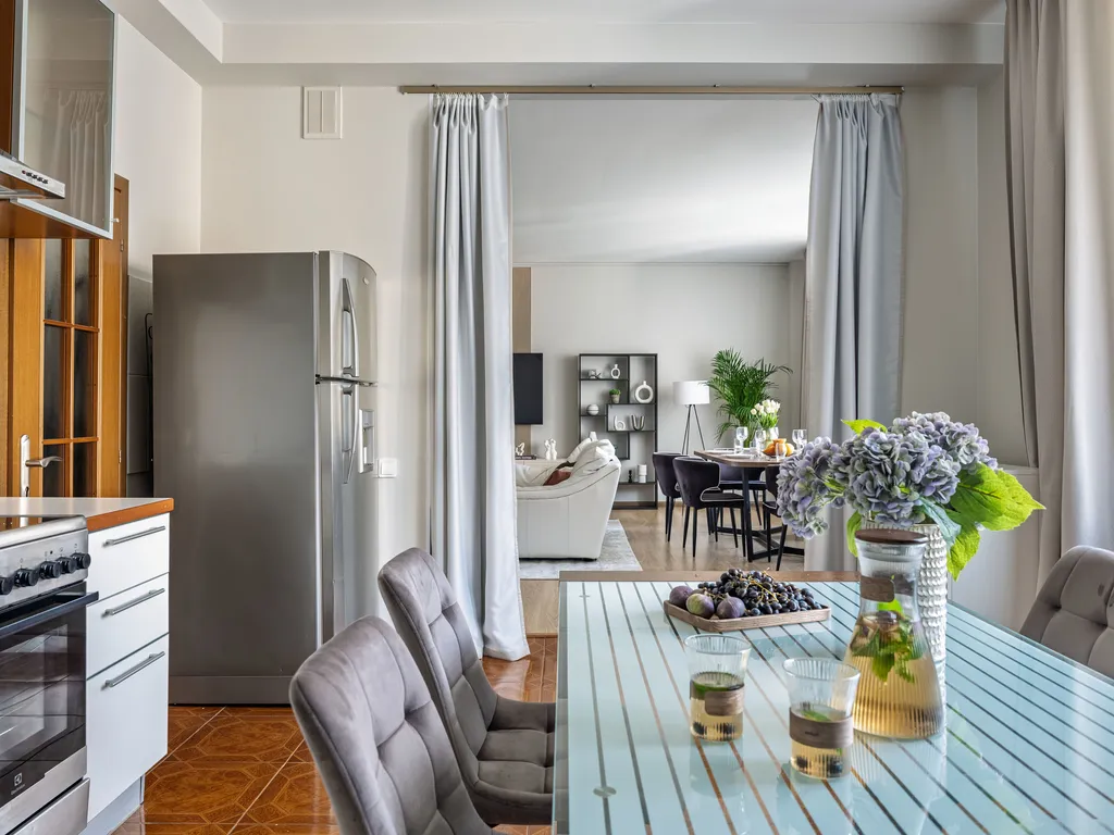 Четырехкомнатная квартира в элитном доме на Тверской