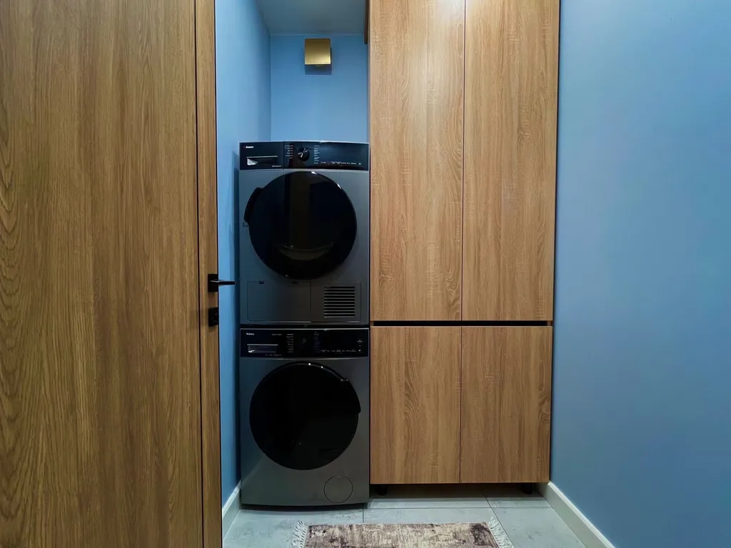 3-х комнатная квартира в ЖК "Раимбек» центр, метро & питьевая вода