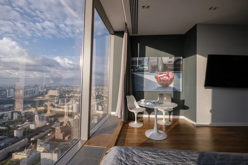 Апартаменты на 77 этаже с видом на закат