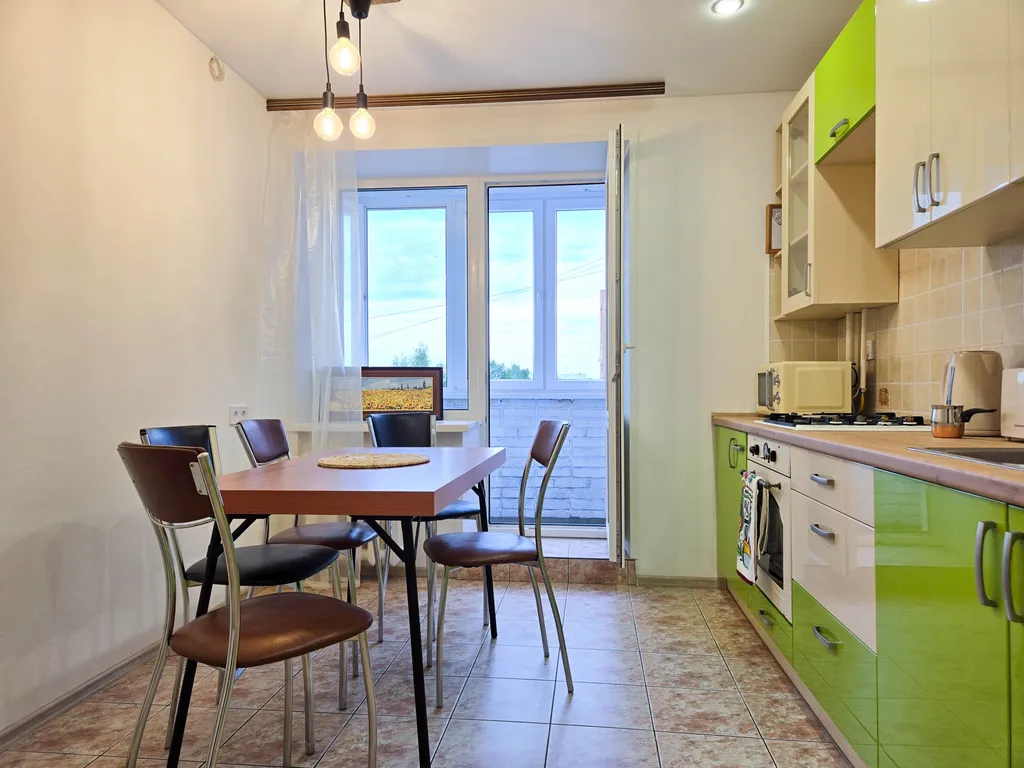 Большая двушка в центре Сеть ЙоХоум