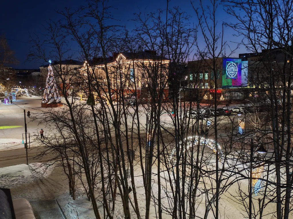 Уютная 2-х комнатная квартира с красивым видом на центральную площадь