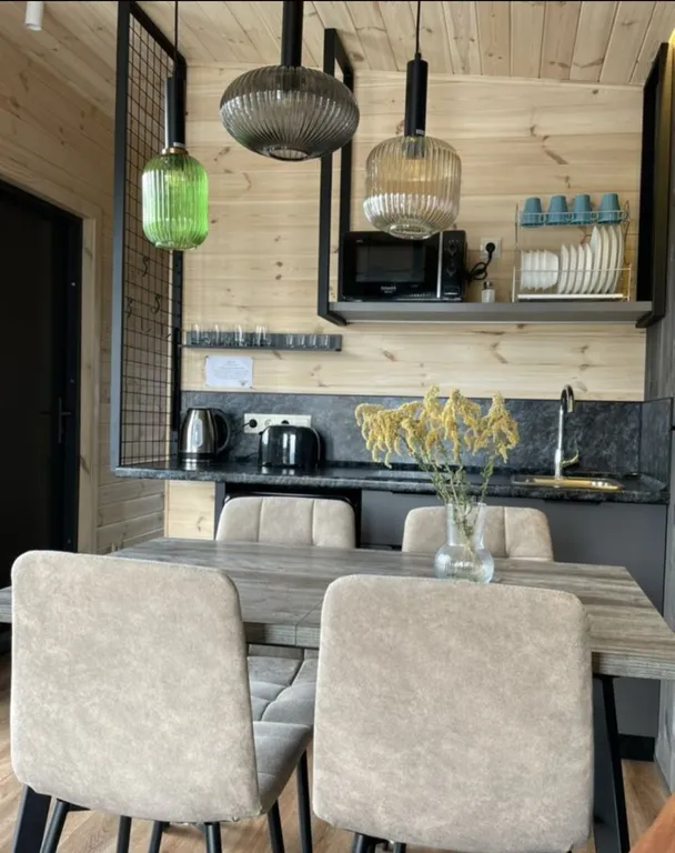 Дома с видом на гору