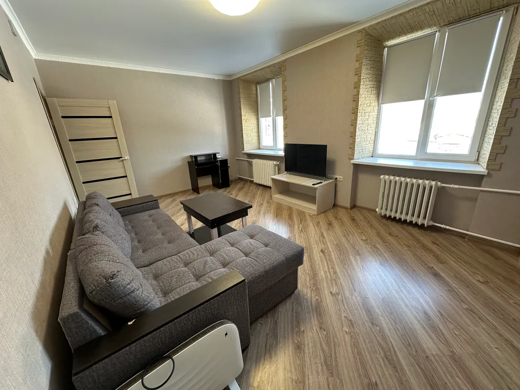 Уютная квартира в тихом районе — аренда посуточно в Вольск