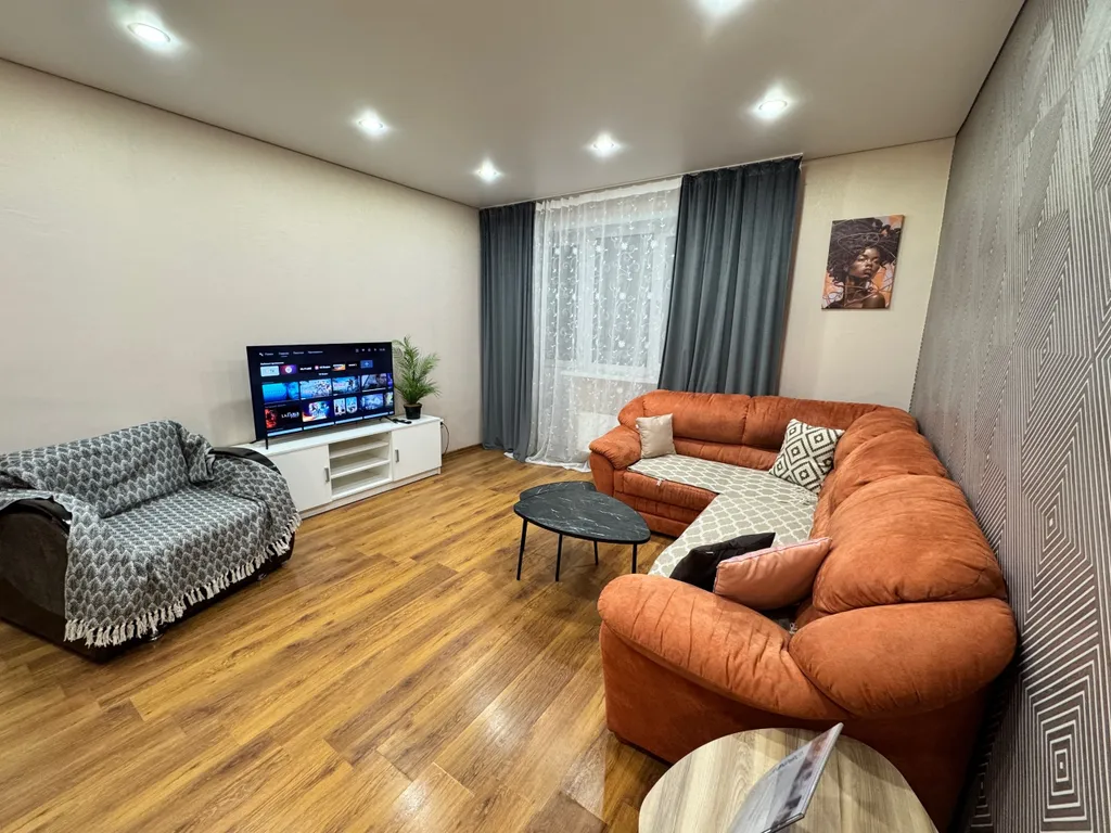 Крупногабаритная уютная 2 -х комнатная квартира