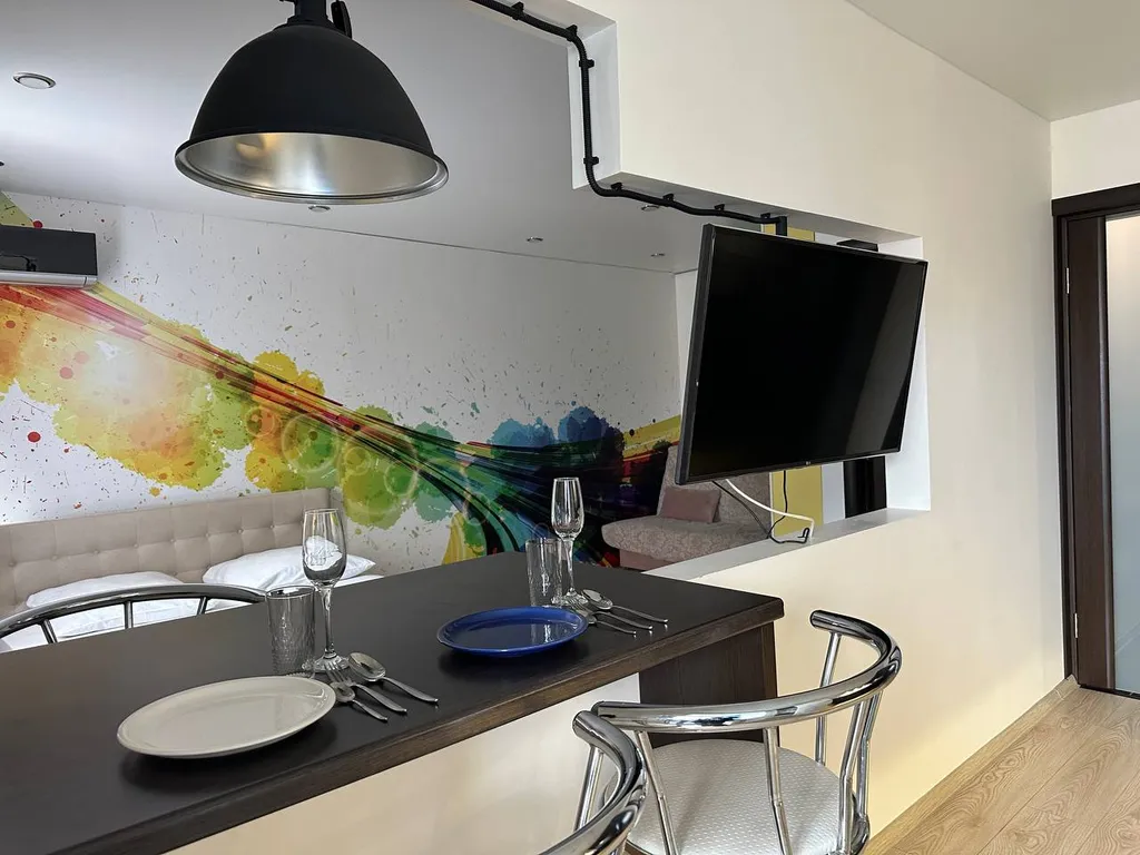 Стильная однокомнатная квартира в уютном районе рядом с лесом