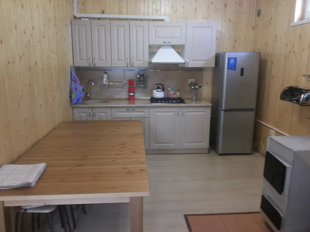 Дом на берегу озера Селигер