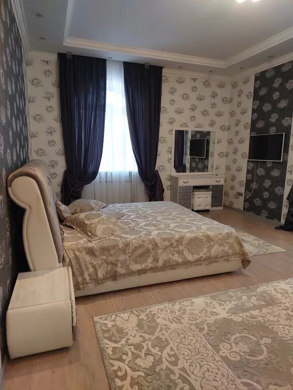 Полдома с отдельным входом