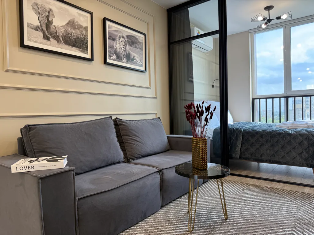 Дизайнерская квартира на Богданке