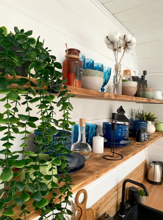 Уютный скандинавский домик у леса