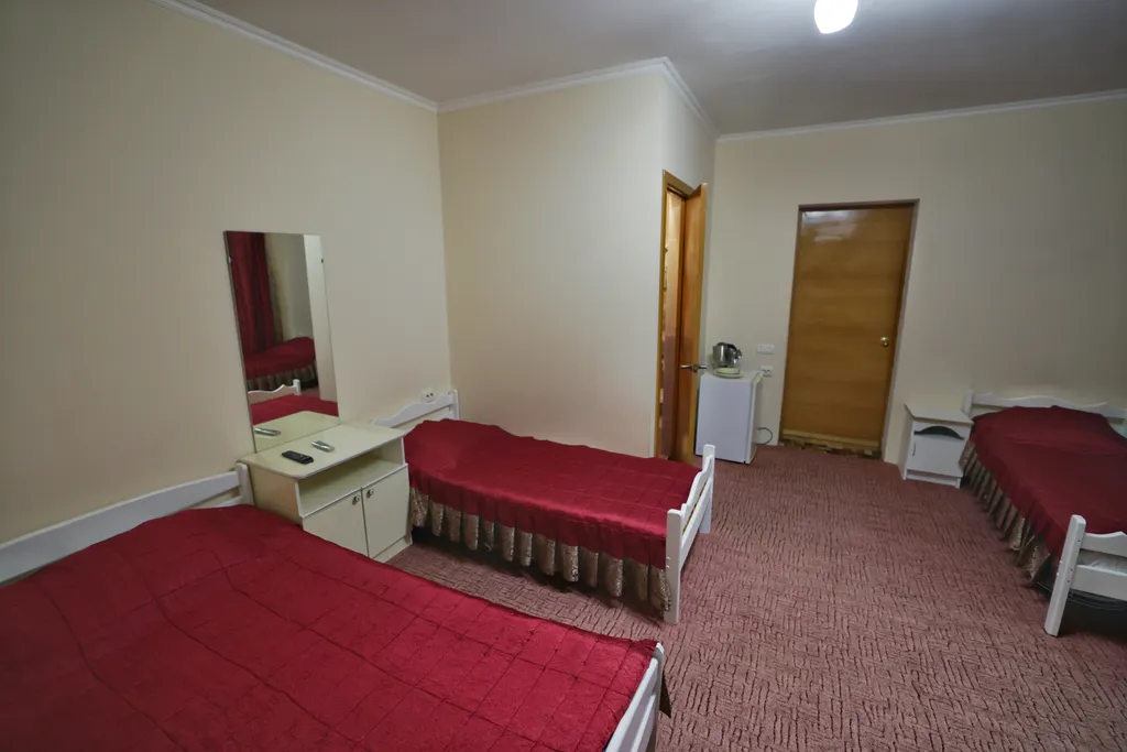 Квартира Квартира Четырехместный номер с доп. местом с балконом и видом на море — Лазаревское