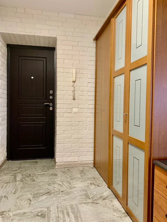 Современные апартаменты с панорамными видами и уютной атмосферой