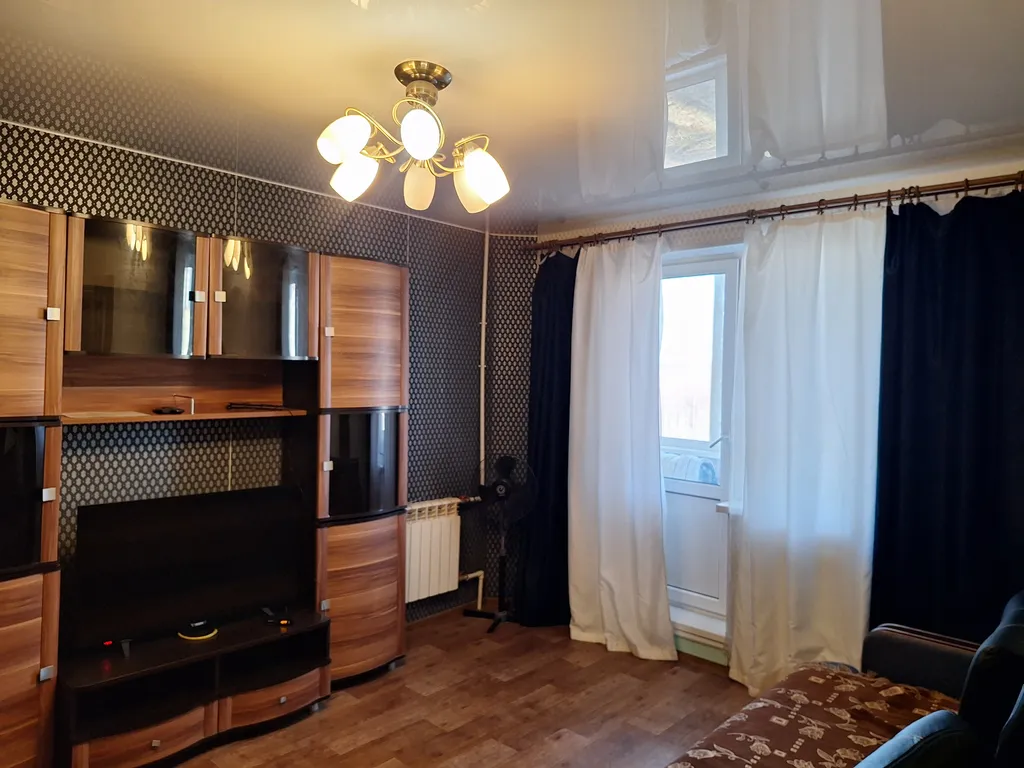 Квартира Уютная 2-х комнатная квартира в тихом спокойном районе — Тихвин