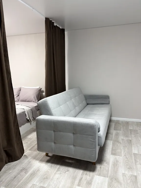 Современная светлая квартира с новым ремонтом