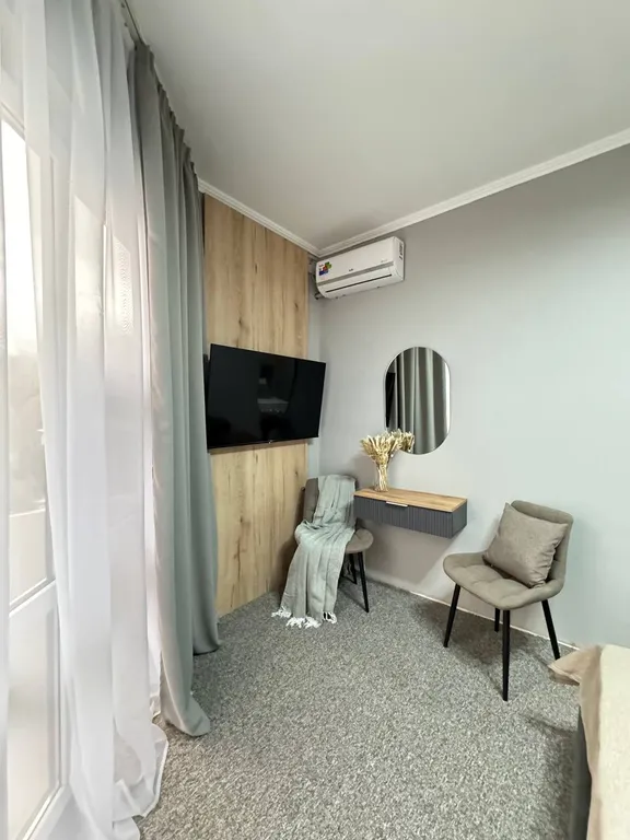 Двухкомнатный полулюкс с балконом и видом на горы и лес