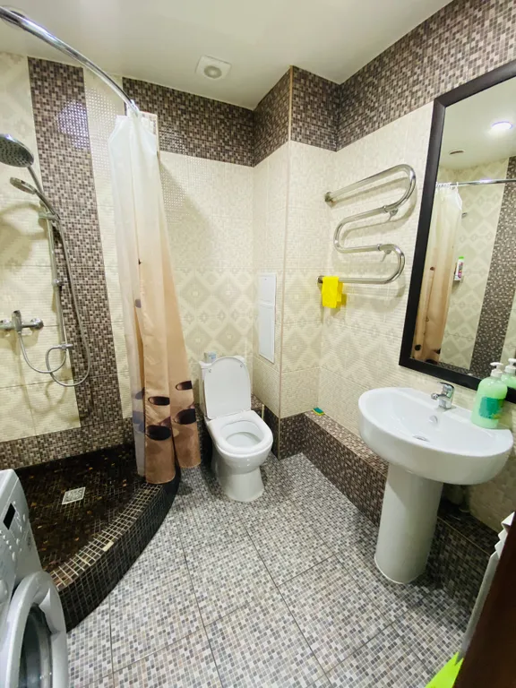 Большая квартира, рядом с Аквапарком и детской областной больницей