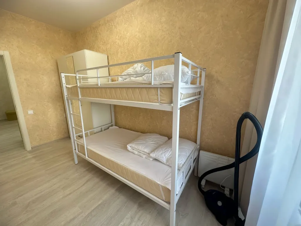 Квартира Двухкомнатная квартира с видом на зелень — Адлер