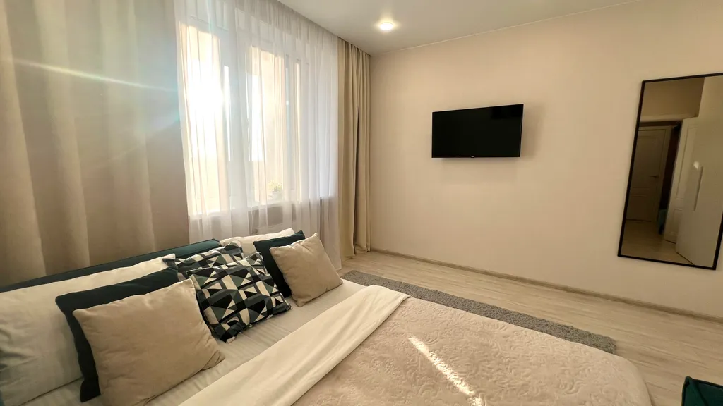 Красотка Кристина на Броско командированным и туристам города