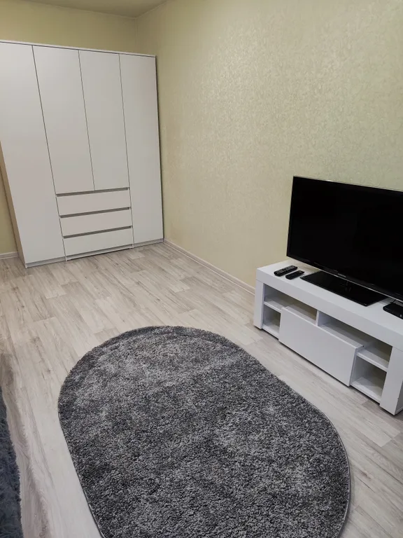 Квартира 2-комнатная Квартира — Тихвин