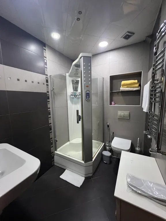 Cosy 2 Bdr Apartment by Centric