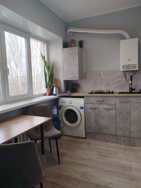 Квартира возле автовокзала с видом на парк Щербакова