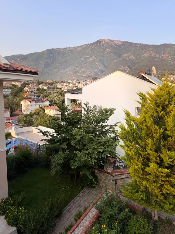 Уютная квартира с видом на бассейн в Оваджике у моря