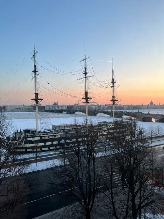 Квартира Видовая квартира на Петровской набережной — Санкт-Петербург