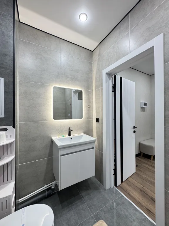 Евродвухкомнатная квартира с дизайнерским ремонтом