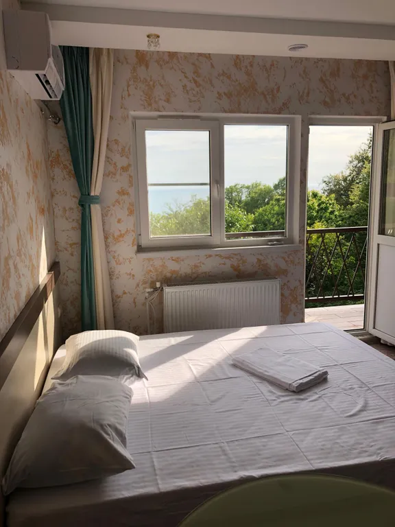 Квартира Студия Апартаменты с видом на море и лес — аренда посуточно в Лоо